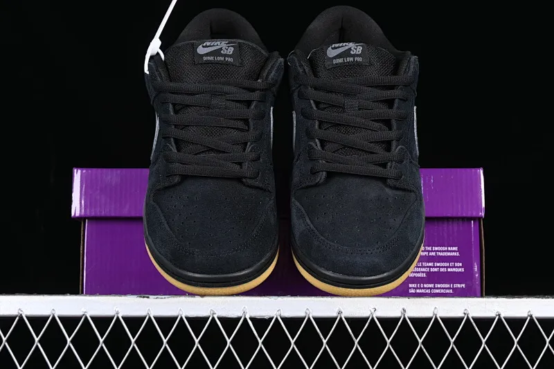All categories Nk SB Dunk Series Nk SB Dunk Low Low-top sneakers N version Nk SB Dunk Low Raw rubber black and gray SB Dunk Series low-top casual sports skateboard shoes BQ6817-010